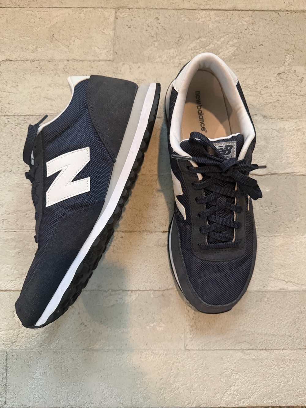 New Balance Men's Navy and White Retro Trainer Sneakers